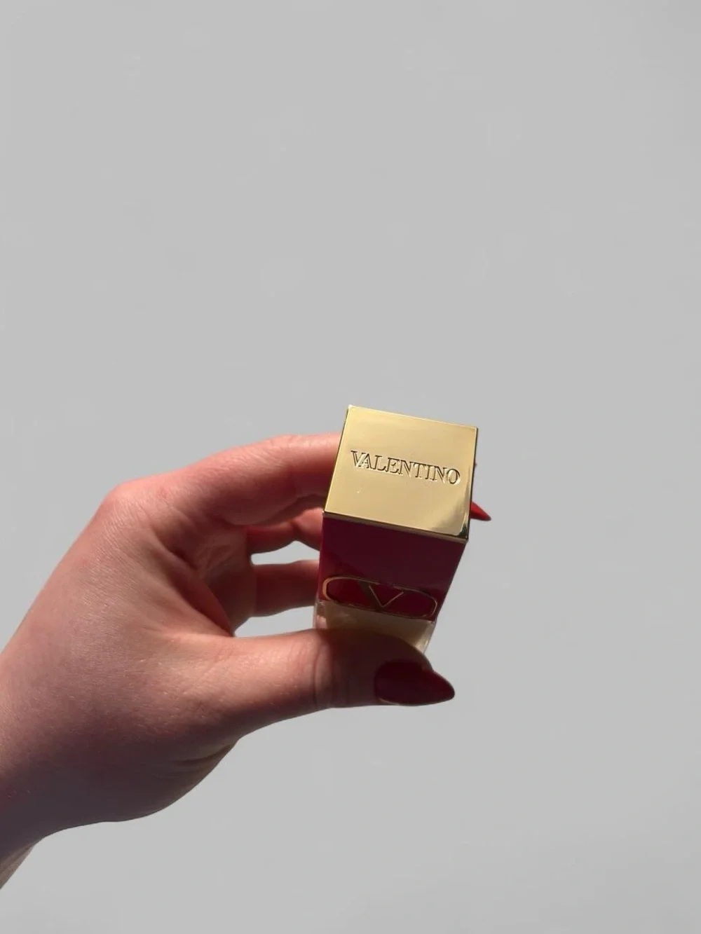 Valentino Very Valentino Light-Lasting Perfecting Foundation